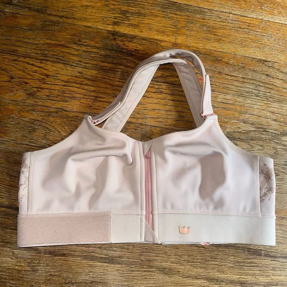 Shefit ultimate ribbed nude front zip wireless workout 1 luxe bra